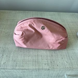 Lululemon pouch